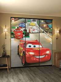 Двери раздвижные с рисунком  Тачки Pixar для шкафа в детской 